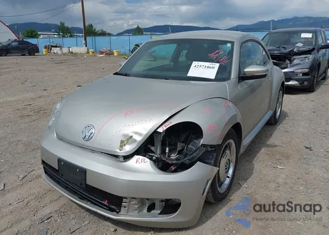 2013 Volkswagen Beetle 2.5L из США, поврежденный, VIN 3VWJX7AT6DM636343
